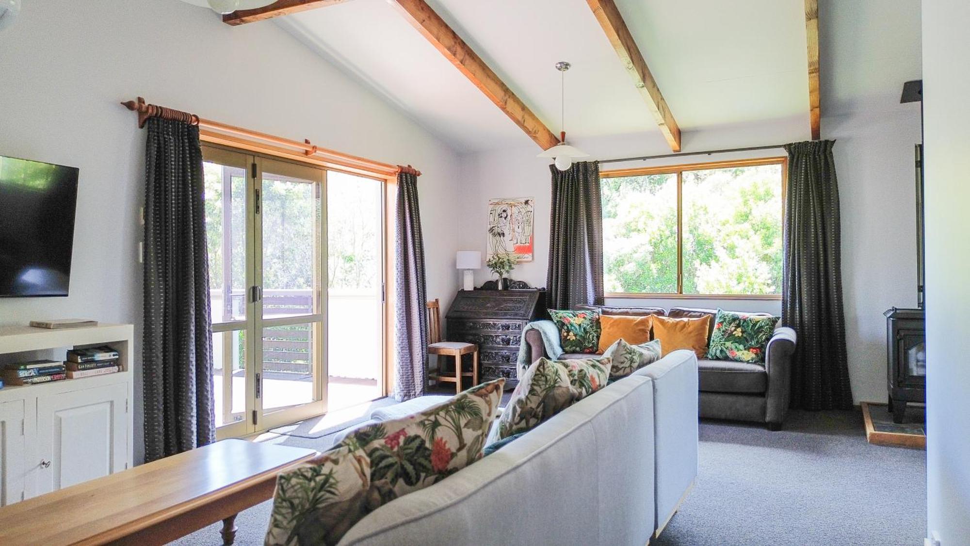 Large, Comfy, Stylish Apartment Havelock North Ngoại thất bức ảnh